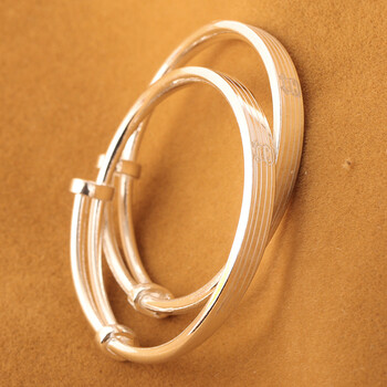 银手镯生肖牛宝宝s999足银手环婴儿童男女百日周岁七彩拉丝银镯子999