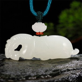 合峰a玉新品和田玉羊脂玉生肖马吊坠男女款玉立体唐马玉器挂件附带