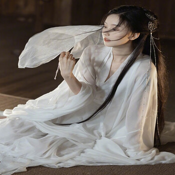 洛比斯白色汉服女古装春秋款魏晋风直裾武侠古风飘逸广袖流仙裙日常