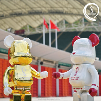 toptoy限量fifa世界杯官方授权联名熊berbrick积木熊女神送礼物铬白色