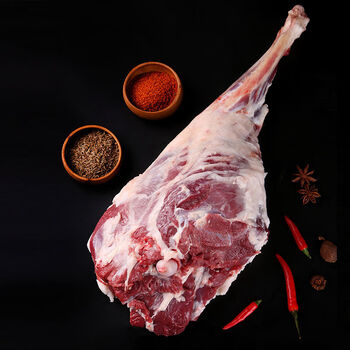 新疆羊肉新鲜半只羊生鲜10斤整只羔羊肉烧烤羊排羊腿3斤3斤羔羊腿