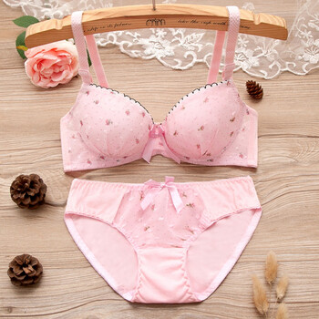 内衣大学生性感蕾丝聚拢文胸小胸罩套装日系可爱少女初中高中学生大学