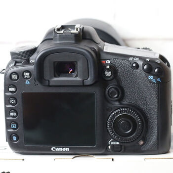 级相机佳能eos 7d  7dmarkii单反相机高端机高清 佳能7d2港货单机不