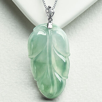 天然翡翠叶子吊坠 女款玉石项链挂件 冰种翡翠树叶玉坠带证书