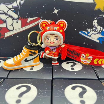 球鞋钥匙扣盲盒抖音立体公仔糖胶篮球潮玩网红公仔实心pvc球鞋随机5个