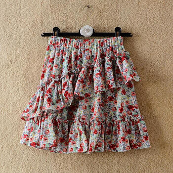 碎花雪纺短裙女夏新款高腰显瘦字半身裙字不规则百褶蛋糕裙白底红绿花