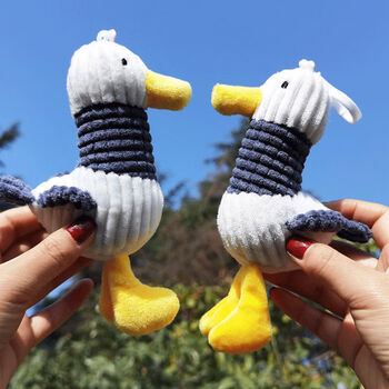 加油鸭挂件条纹加油鸭子挂件钥匙扣网红小海鸥毛绒公仔丑萌玩偶包包