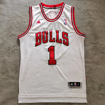 jyli新品公牛队1号罗斯白色球衣  s 欧码偏大 公牛罗斯白色 s 欧码偏