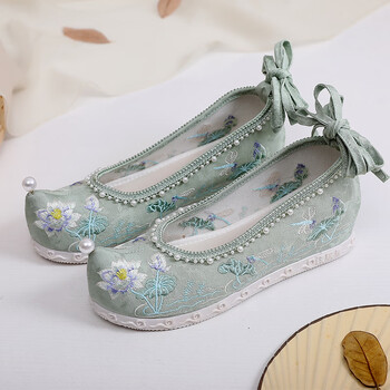 秋款汉服鞋子女古风内增高中国风平底绣花鞋学生古装搭配翘头弓鞋单鞋