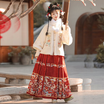 明制汉服女加绒加厚短袄方领中国风改良冬季日常马面裙拜年服套装米色