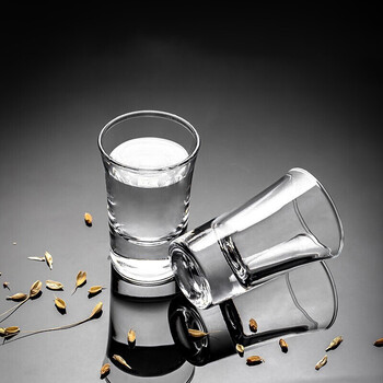 野格jagerneister德国进口洋酒圣鹿利口酒力娇酒配制酒700ml 一口杯*1