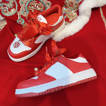 承贤龙年新年本命年鞋子女休闲鞋冬季婚鞋2024新款新娘鞋不累1脚平底