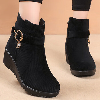 迈得兜妈妈鞋棉鞋女冬季加绒平底防滑中年坡跟短靴中老年人保暖雪地靴