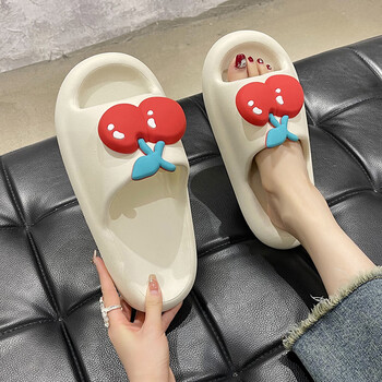 大东踩屎感拖鞋女夏季2024新款可爱水果室内居家防滑厚底凉拖鞋可外穿