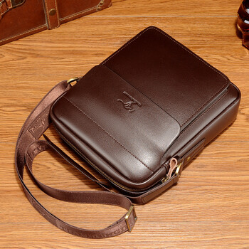 【京东优选】新品袋鼠男包包2019新款潮单肩包男斜挎挂包男士包包时尚