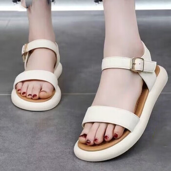 听过3334码小码女凉鞋软底平底女2024年夏季新款百搭防滑搭扣露趾学米