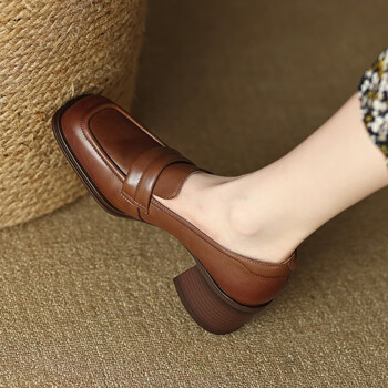 鞋子2023春新款粗跟擦色英伦风小皮鞋女高跟复古圆头羊皮早春 棕色 34