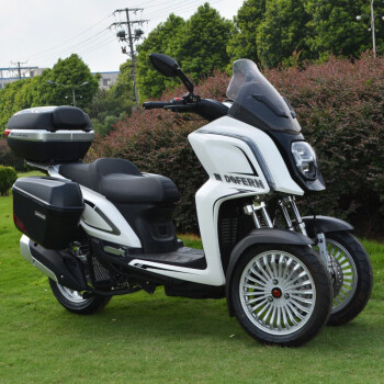 三轮摩托车电喷水冷踏板摩托燃油机车 白色【图片 价格 品牌 报价】
