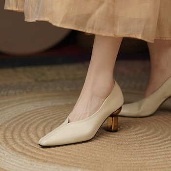 女鞋米白色34>百丽伊人头层牛皮复古方头单鞋女一脚蹬松紧百搭奶奶鞋