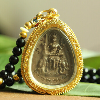 佛牌泰国正四面佛泰国佛牌四面佛骑象四面崇迪龙婆雨水咖啡色椭圆