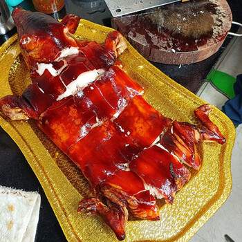 5折 (mingqian)脆皮烤乳猪 荣昌精品生鲜乳猪整只速冻烤乳猪脆皮广式