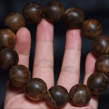 沉香手串柬埔寨沉香菩萨棋16mm九分沉花香蜜香凉沉香手串和沉香木手串
