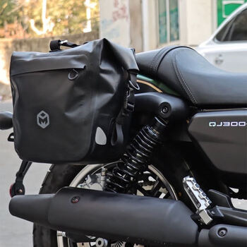 适用于钱江闪300 s边包复古改装摩托车侧挂防水帆布包带后座支架 右