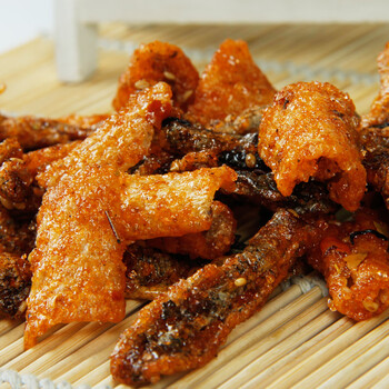 香辣蜜汁鱼皮500g250g即食香辣鱼皮麻辣鱼皮口味鱼零食鱼干250g