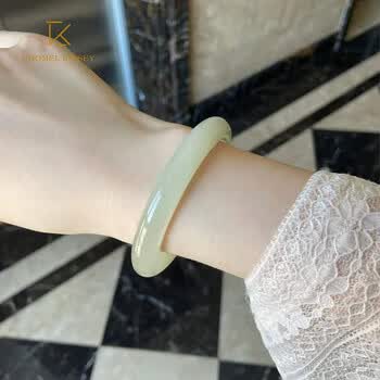 CHOMEL KINSEY冰种青白玉手镯女款胖圆条少女年轻款美人镯玉镯情人节七夕礼物 53-54建议80-90斤