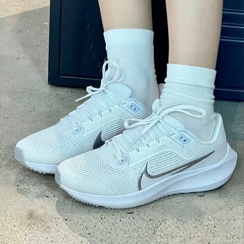耐克（NIKE）女鞋2024春季新款AIR ZOOM PEGASUS飞马缓震气垫鞋轻便运动跑步鞋 DV3854-101 36