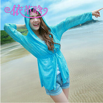 依堇晗 2015夏季新款 女装防晒连帽抽绳防晒服女长袖透明空调衫薄 天蓝色 均码