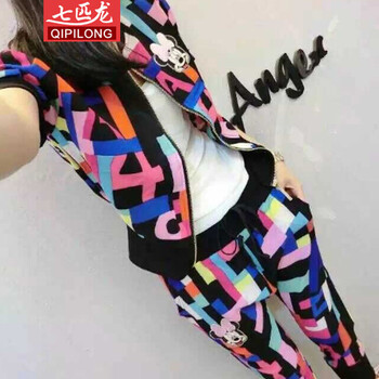路易七匹龙 欧洲站夏季新款卡通亮片彩条短袖开衫+中裤两件套装F8894 黑色  XL