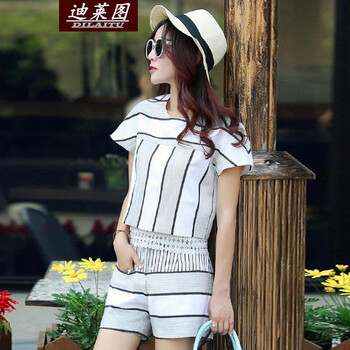 迪莱图2015夏新款时尚套装女夏短裤小香风气质条纹潮休闲套装 透明 XL