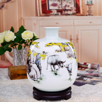 
                                                                                瓷博 景德镇陶瓷花瓶摆件瓷器工艺品人物瓷瓶春牛图家居客厅装饰摆设                