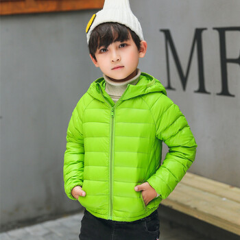 熊秋冬季轻薄羽绒服女童装短款连帽男童保暖外套亮皮小学生孩子衣服