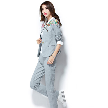 澳奇美2015秋装女装小西服三件套修身显瘦气质运动套装时尚休闲8932 浅灰色 M