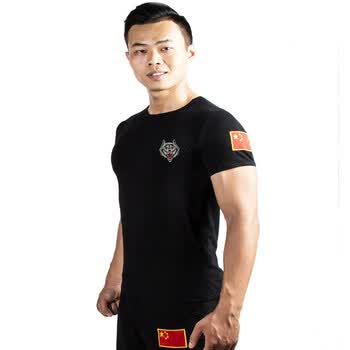 短袖刺绣狼头中国军迷装男作训保安服修身特种兵短袖战狼t恤衫薄款夏