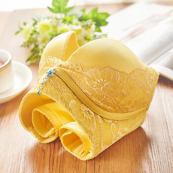 新款聚拢一片式光面无钢圈文胸 无痕调整型女内衣 金色 70b