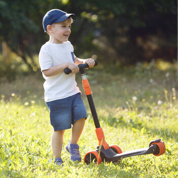 优贝royalbaby儿童滑板车儿童玩具车2 3-6-14岁可调四轮踏板摇摆车可