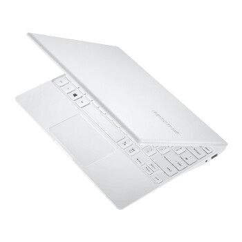 三星（SAMSUNG）110S1J-K03 11.6英寸超薄笔记本电脑（赛扬双核 4G 128G固态硬盘  Win8.1 皮革外观）白色