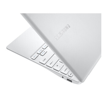 三星（SAMSUNG）110S1J-K03 11.6英寸超薄笔记本电脑（赛扬双核 4G 128G固态硬盘  Win8.1 皮革外观）白色