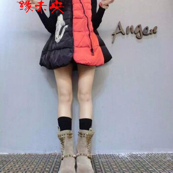 物不二2016新款女装刺绣大象拼色斜拉链A字裙摆高领连帽棉马甲 9349 红色 均码