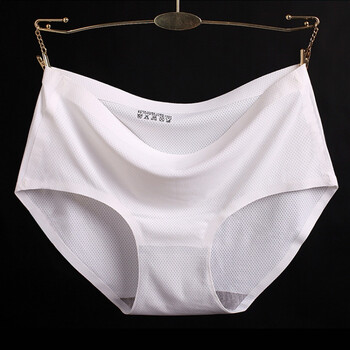 无痕网孔透气女士内裤一片式中腰镂空性感薄款三角裤厂家直销 白色 m