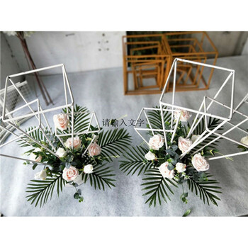 婚庆道具几何路引铁艺三柱花器创意摆件婚礼桌花路引花架 带花艺款
