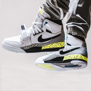 aj 312