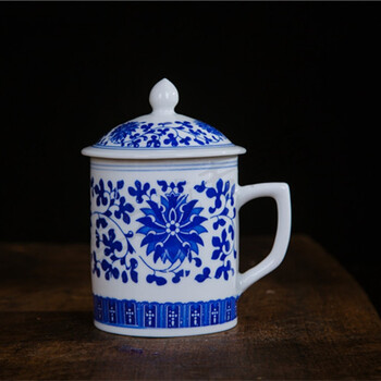 杯子 茶杯 办公杯陶瓷杯瓷器老式复古怀旧青花瓷杯中国风 缠枝莲