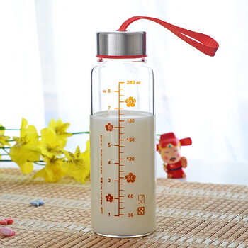 便携式玻璃量杯儿童牛奶杯带刻度微波炉量水杯透明刻度杯带盖 240ml