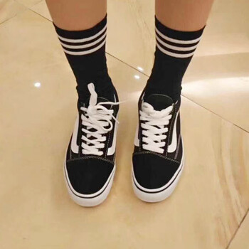 日本代购专柜 vans 女生万斯鞋帆布鞋经典款范斯女滑板鞋布鞋 黑色