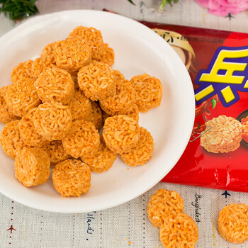 农心 干脆面 兵卒一口脆辣味 休闲零食 拉面丸子70g