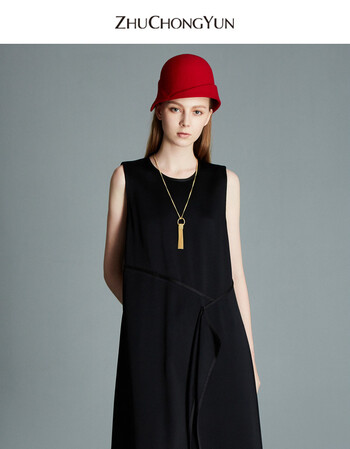 zhuchongyun朱崇恽2018冬新款圆领无袖宽松不规则裙摆黑色连衣裙 黛黑
